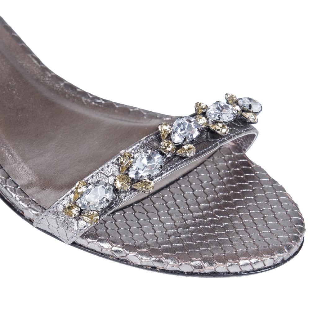 Sandália Abelha Prata - Broche