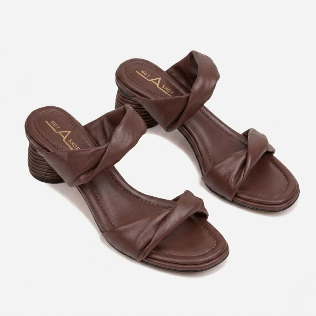 Sandália Helena Chocolate - Lado